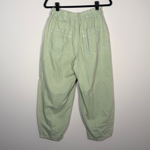 Pilcro The Breaker Mid-Rise Tapered Pull-On Jeans in Moss - 28 - Picture 3 of 6